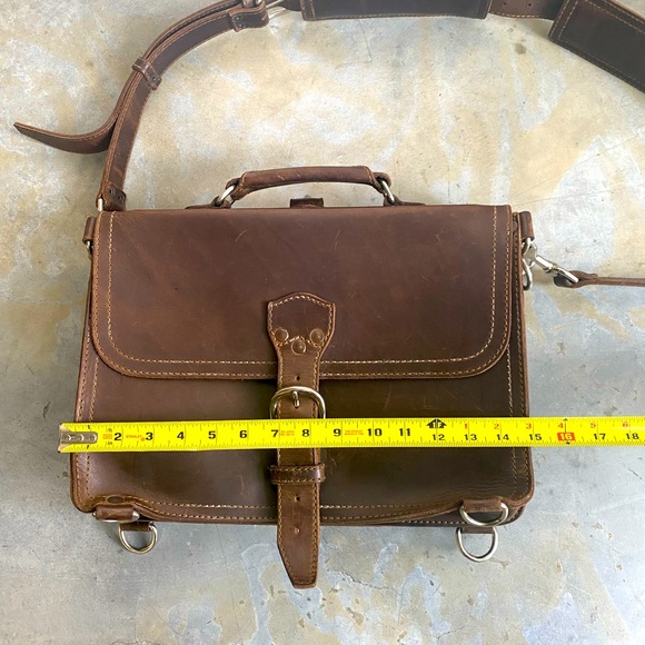 SOLD- Saddleback Leather Company Messenger Briefcase with Lifetime Warranty - Picture 8 of 11